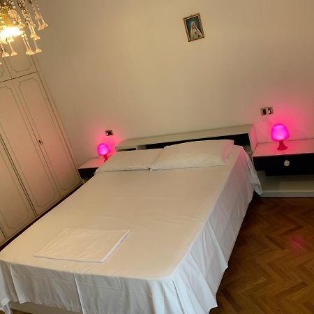 Spazioso appartamento in centro Città San Benedetto del Tronto Esterno foto