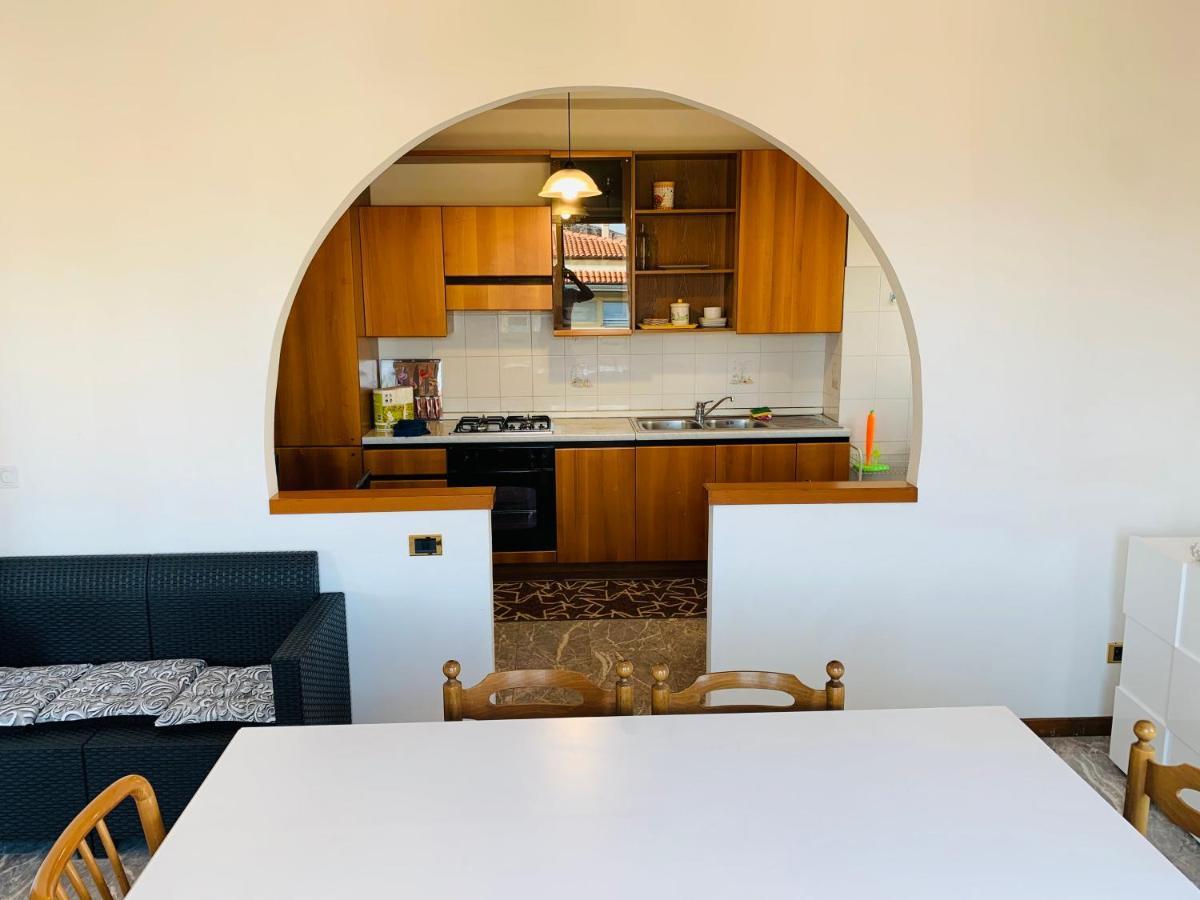 Spazioso appartamento in centro Città San Benedetto del Tronto Esterno foto